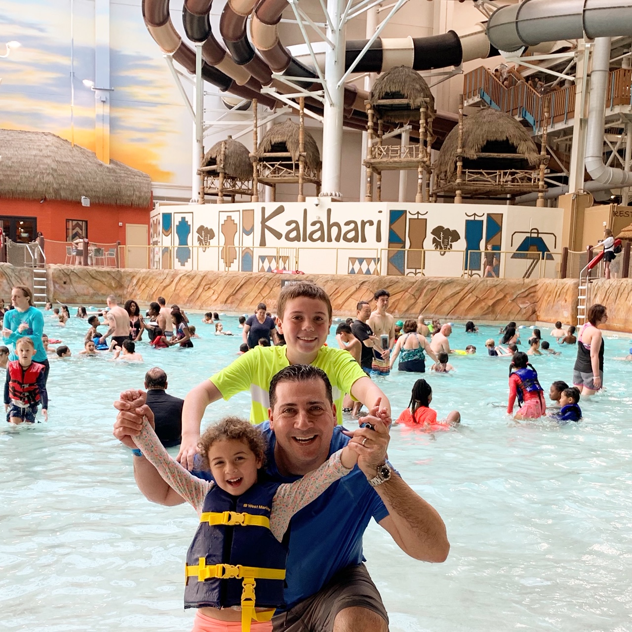 NYC Dads Group co-founder, Lance Somerfeld and his kids at Kalahari Resorts & Conventions Indoor Waterpark
