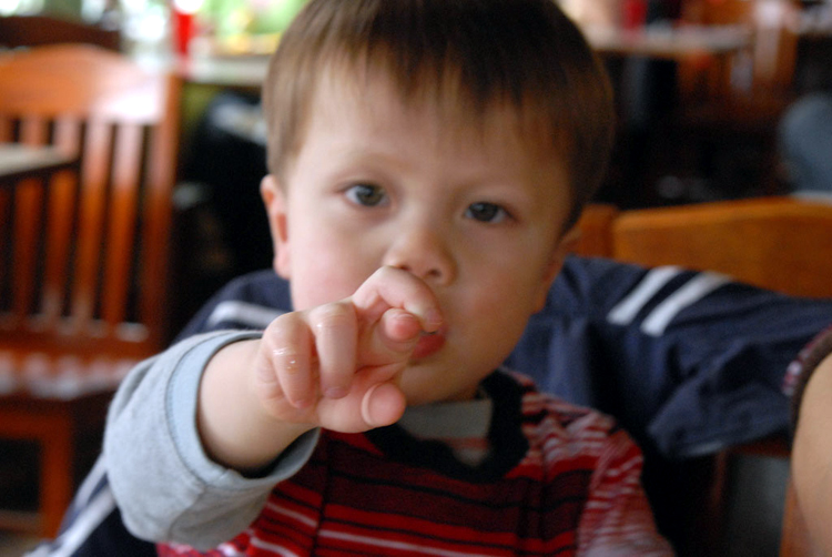 fingers-crossed-luck