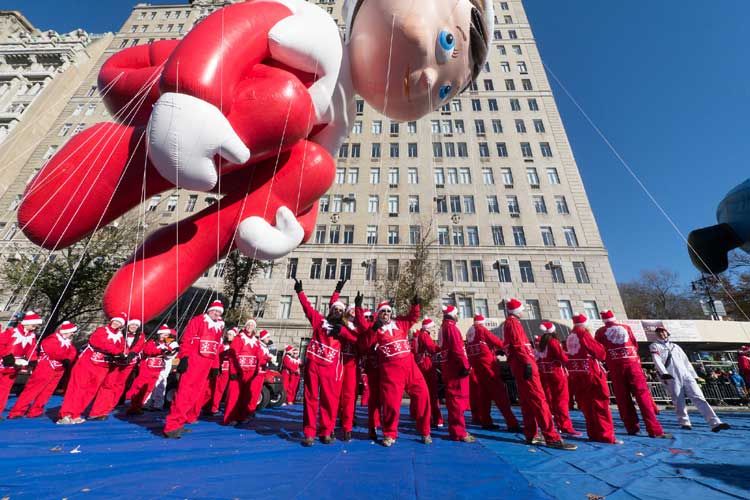 balloon macy's thanksgiving day parade holiday tradition